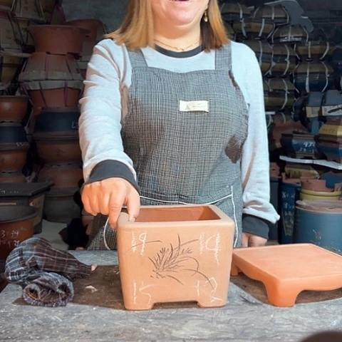 紫砂花盆四方盆一个