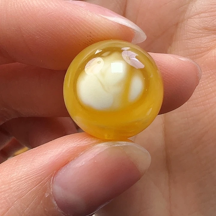 蜜蜡未镶嵌珠宝奇石