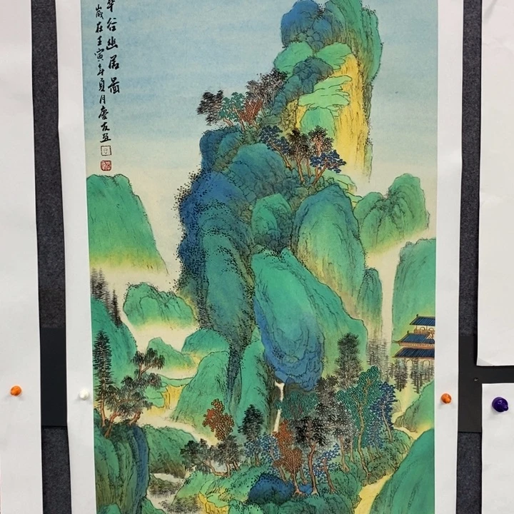 手绘作品等多种形式进行