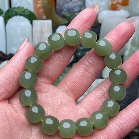 和田玉未镶嵌颈饰飛*