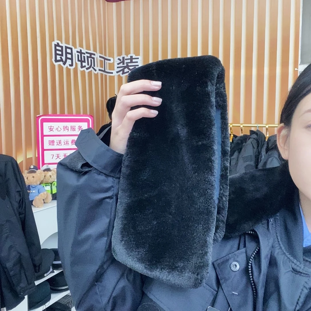 三醋酯纤维大衣毛领一条
