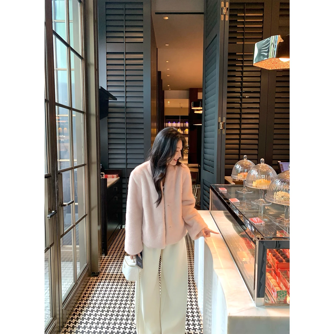 【5werkwen 9.22新品95折】温柔韩女 十字貂毛环保皮草毛毛外套