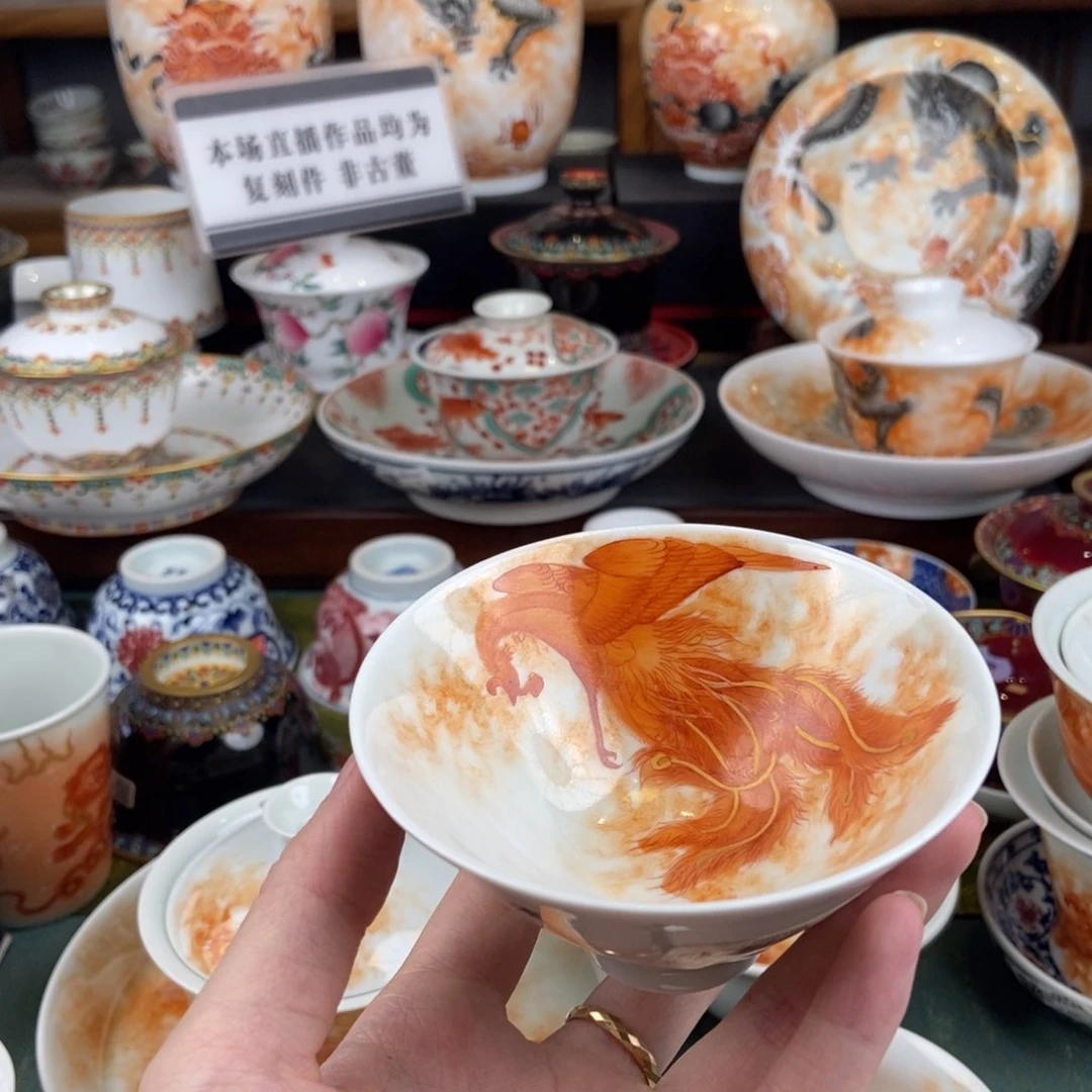 陶瓷的设计师是一个