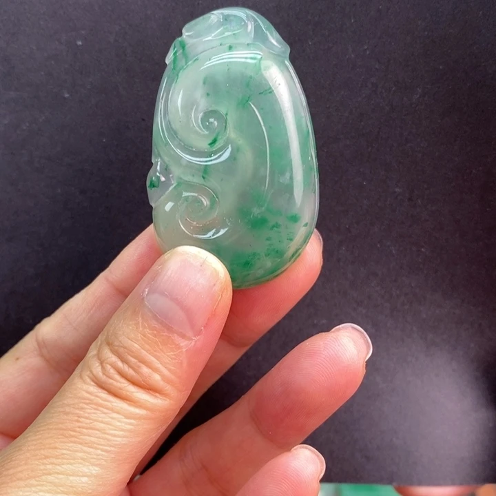 石英质玉颈饰未镶嵌