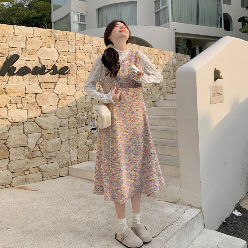 氛围感多巴胺套装裙女2025春秋新款温柔风针织钩花打底彩虹背心裙