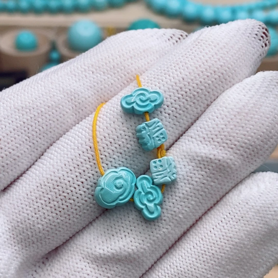 绿松石未镶嵌珠宝奇石