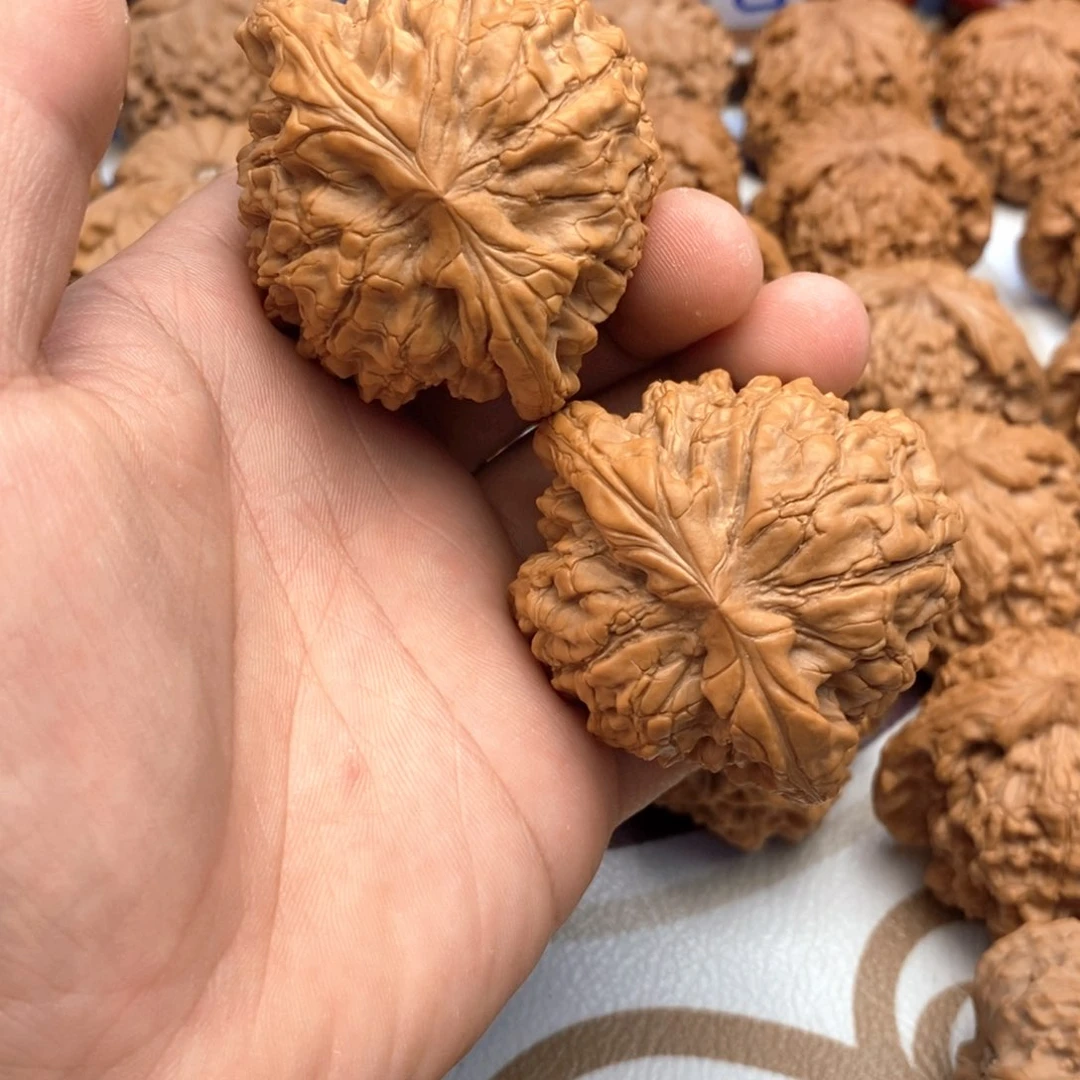 【闪购商品】文玩核桃吊坠雅****行56龙鼎龟背