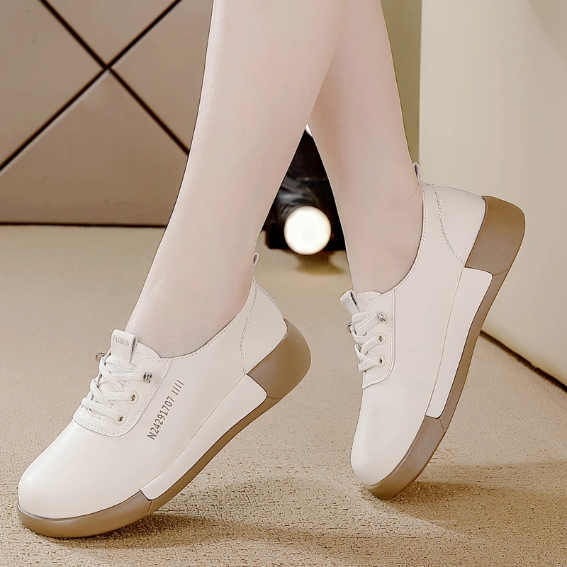 爆款旅游鞋单鞋防滑2025春季新款鞋子软底罗马风格妈妈鞋圆头女鞋