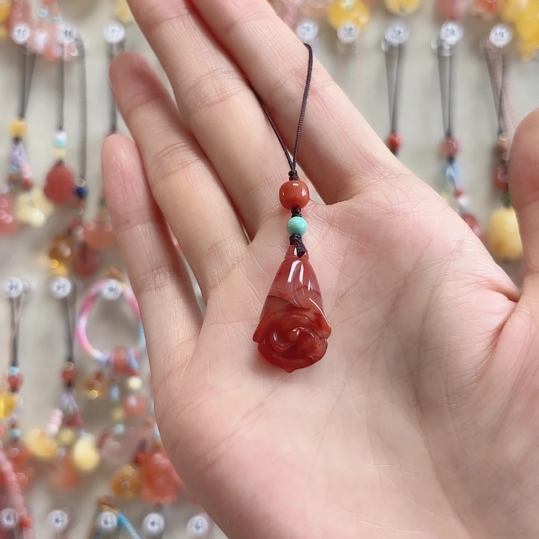 南红玛瑙未镶嵌吊坠(赠链)
