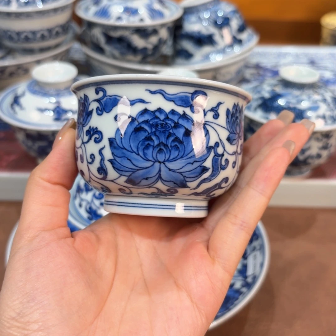 杯子…………………………………………杯子