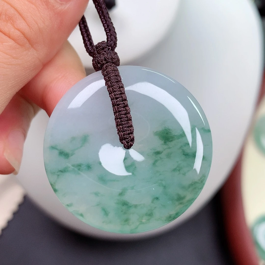 翡翠未镶嵌颈饰平安扣34.7x5.5mm