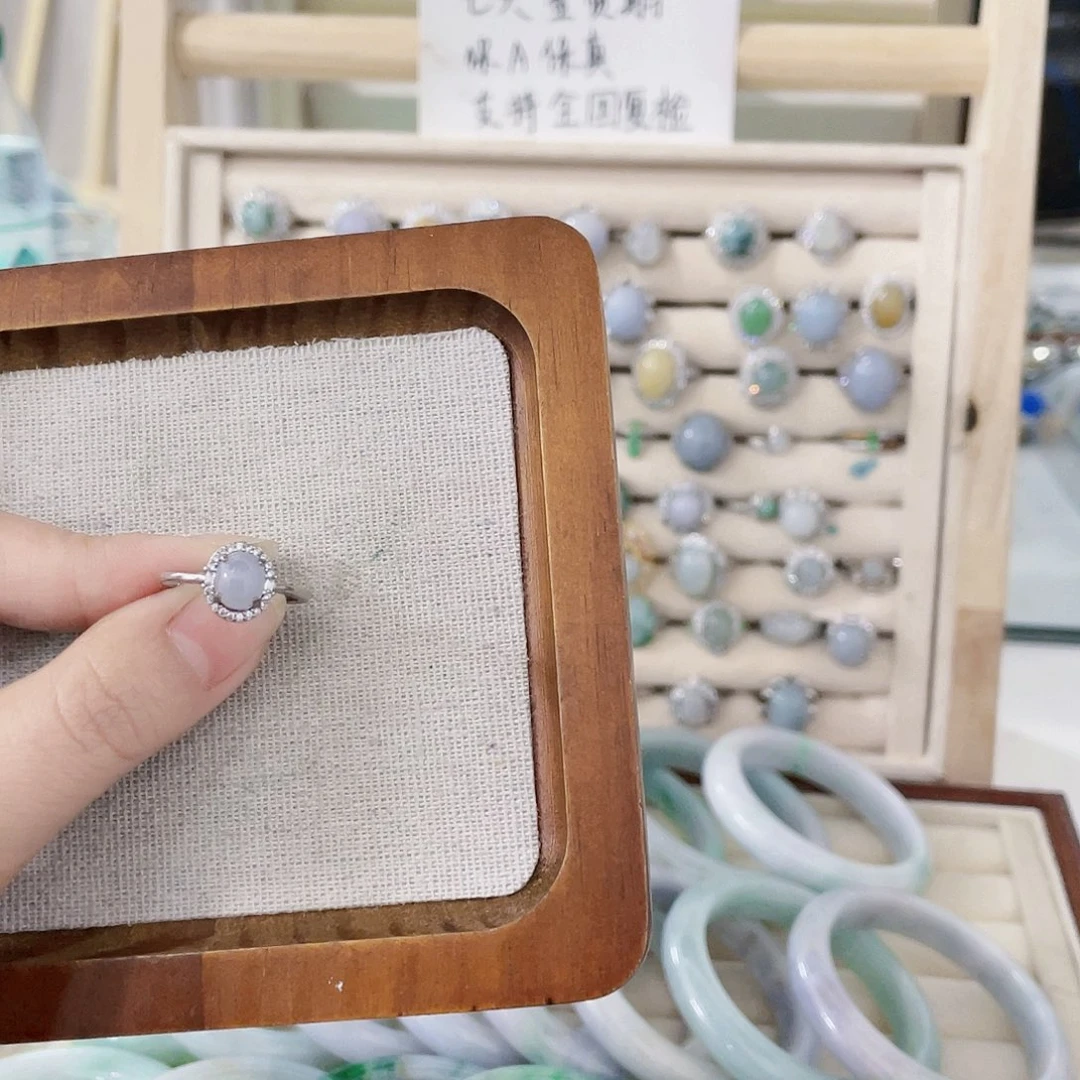 颈饰未镶嵌翡翠天然翡翠Ａ货