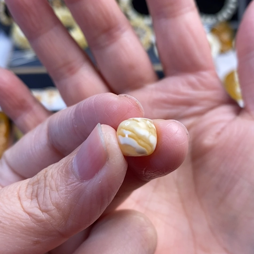 琥珀未镶嵌裸石金虎皮纹老型单珠9.5