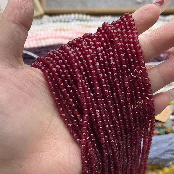 玛瑙/玉髓珠宝半成品未镶嵌一条4mm左右红宝刻面珠