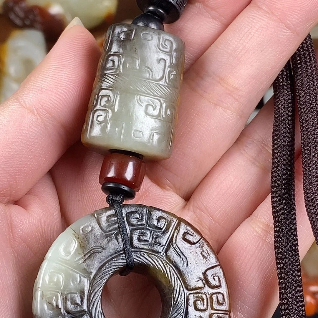 路***哥和田玉未镶嵌挂件