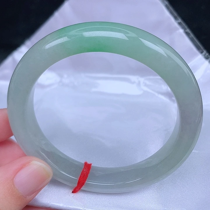 未镶嵌手镯翡翠天然