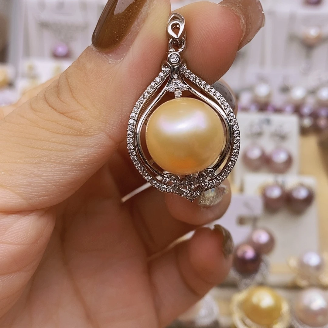 吊坠(赠链)未镶嵌淡水珍珠