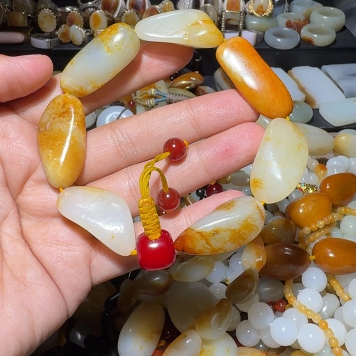 和田玉未镶嵌手链