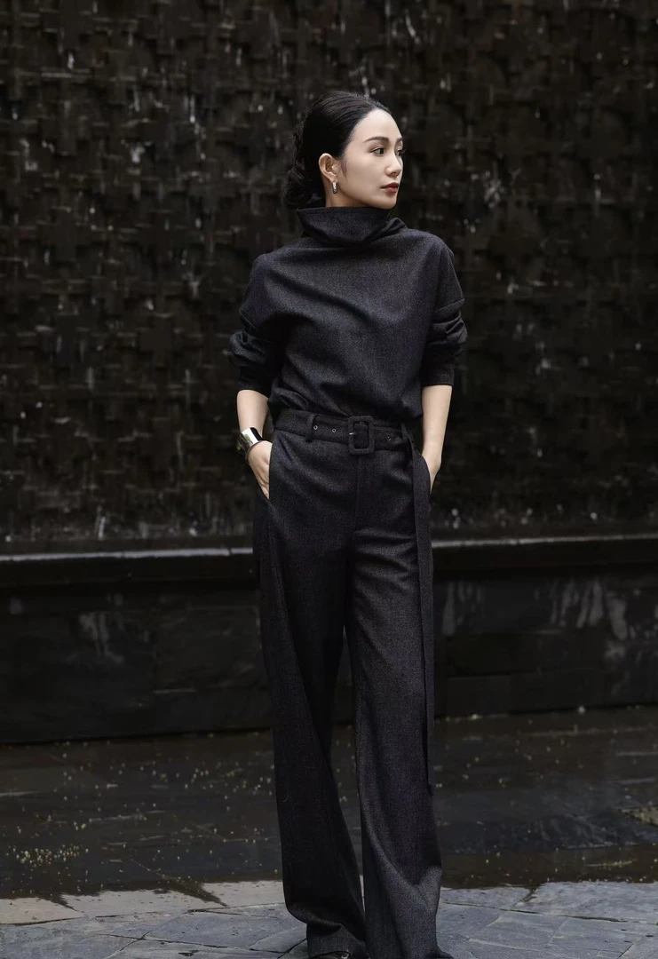 2025AW YIYI 羊毛工装弯刀裤