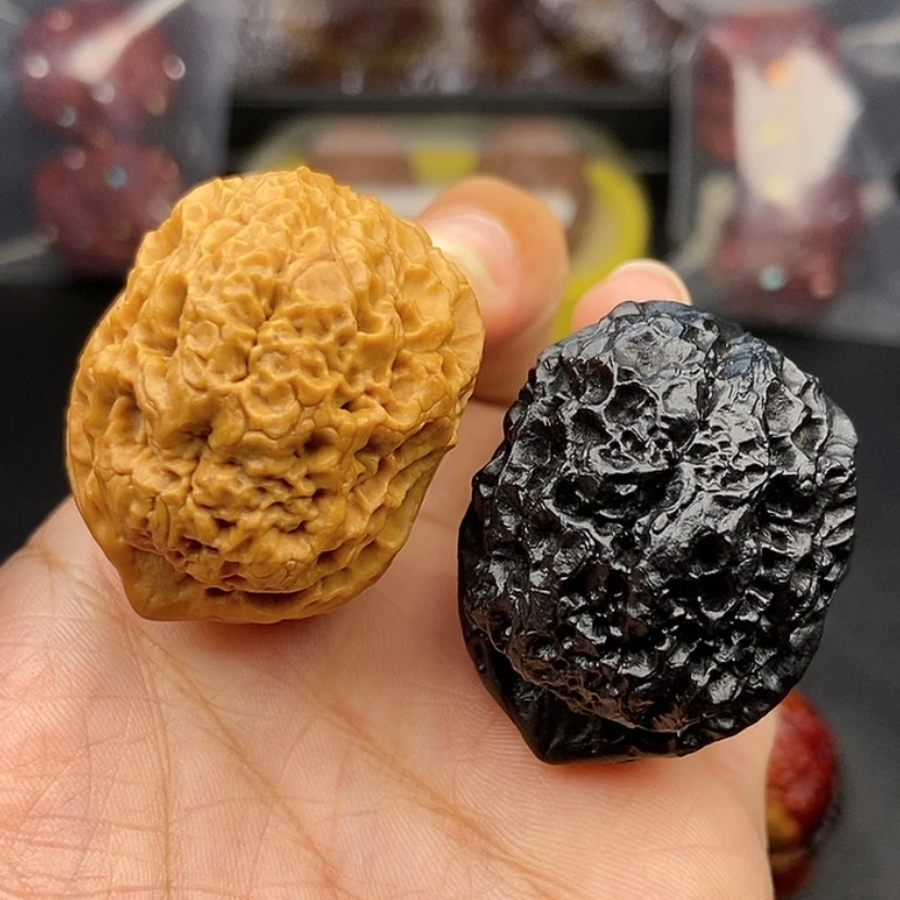 【闪购商品】把件文玩核桃37尺铁狮子球