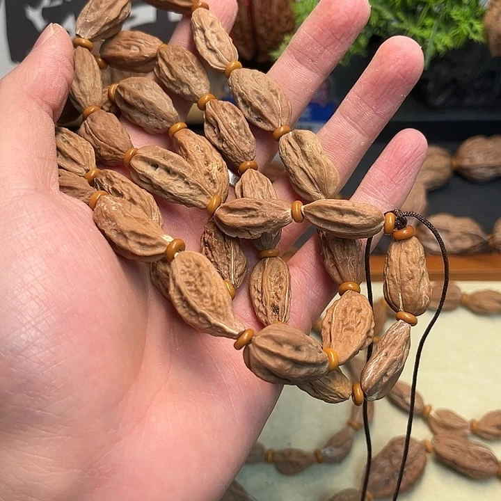 文玩核桃吊坠劉*哥核桃33