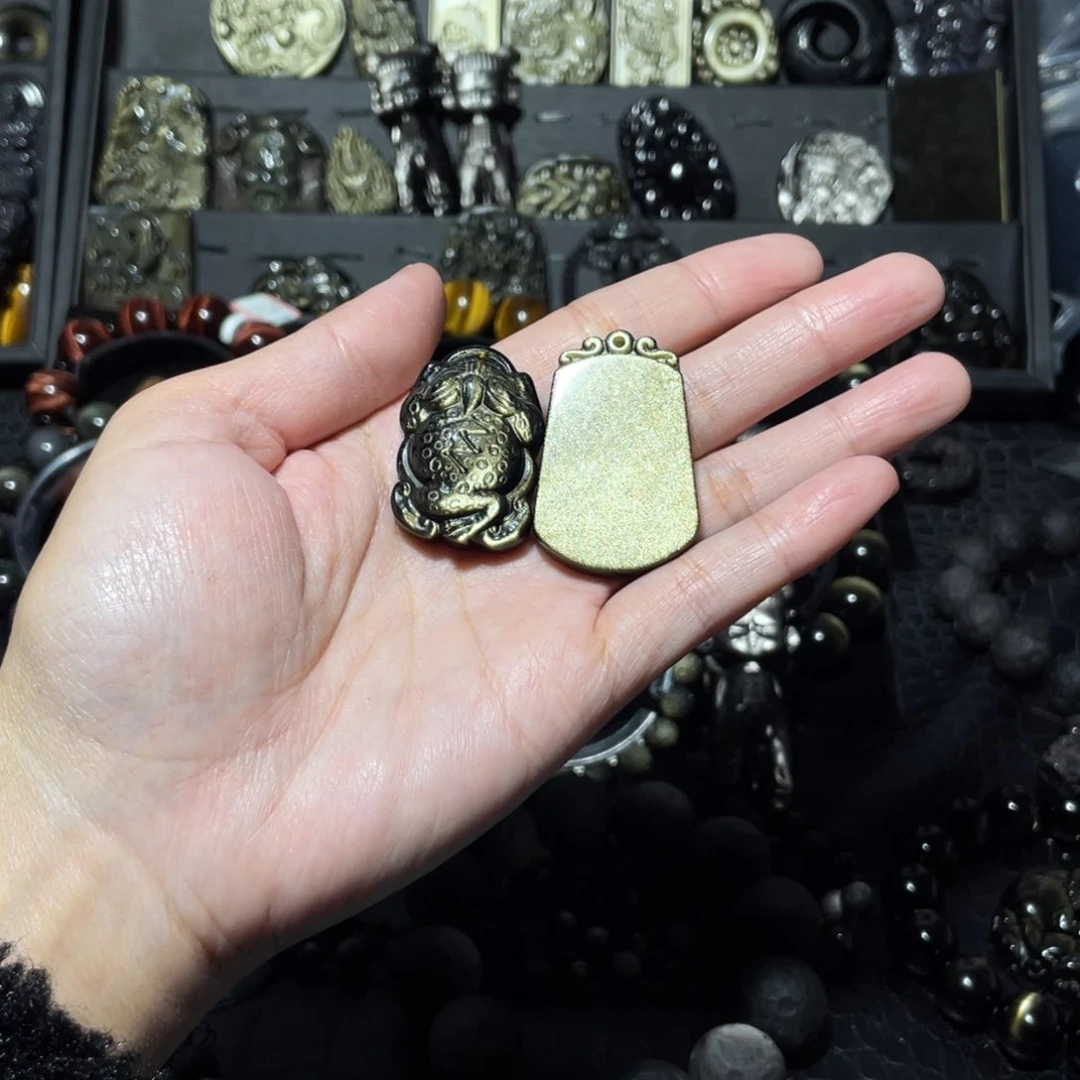 黑曜岩颈饰未镶嵌不*释