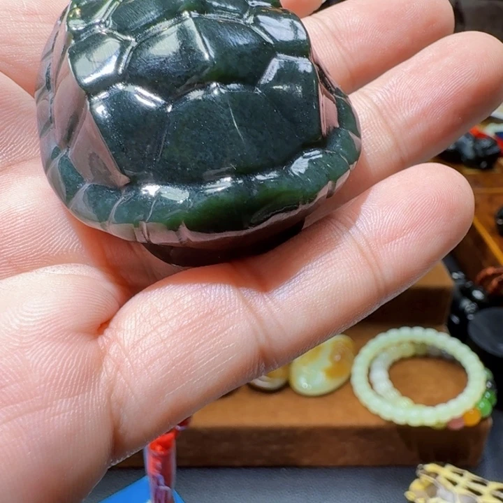 未镶嵌和田玉把件