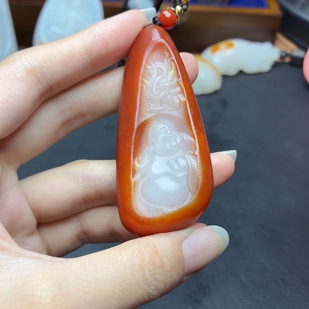 遇***人颈饰未镶嵌和田玉N