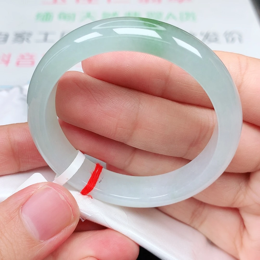 未镶嵌手镯翡翠天然翡翠手镯