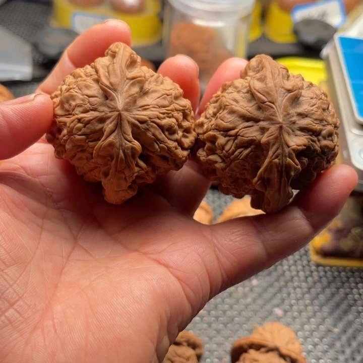 桃核把件全品龙鼎边53