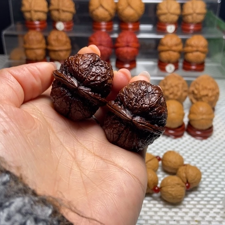 文玩核桃把件25紫气东来