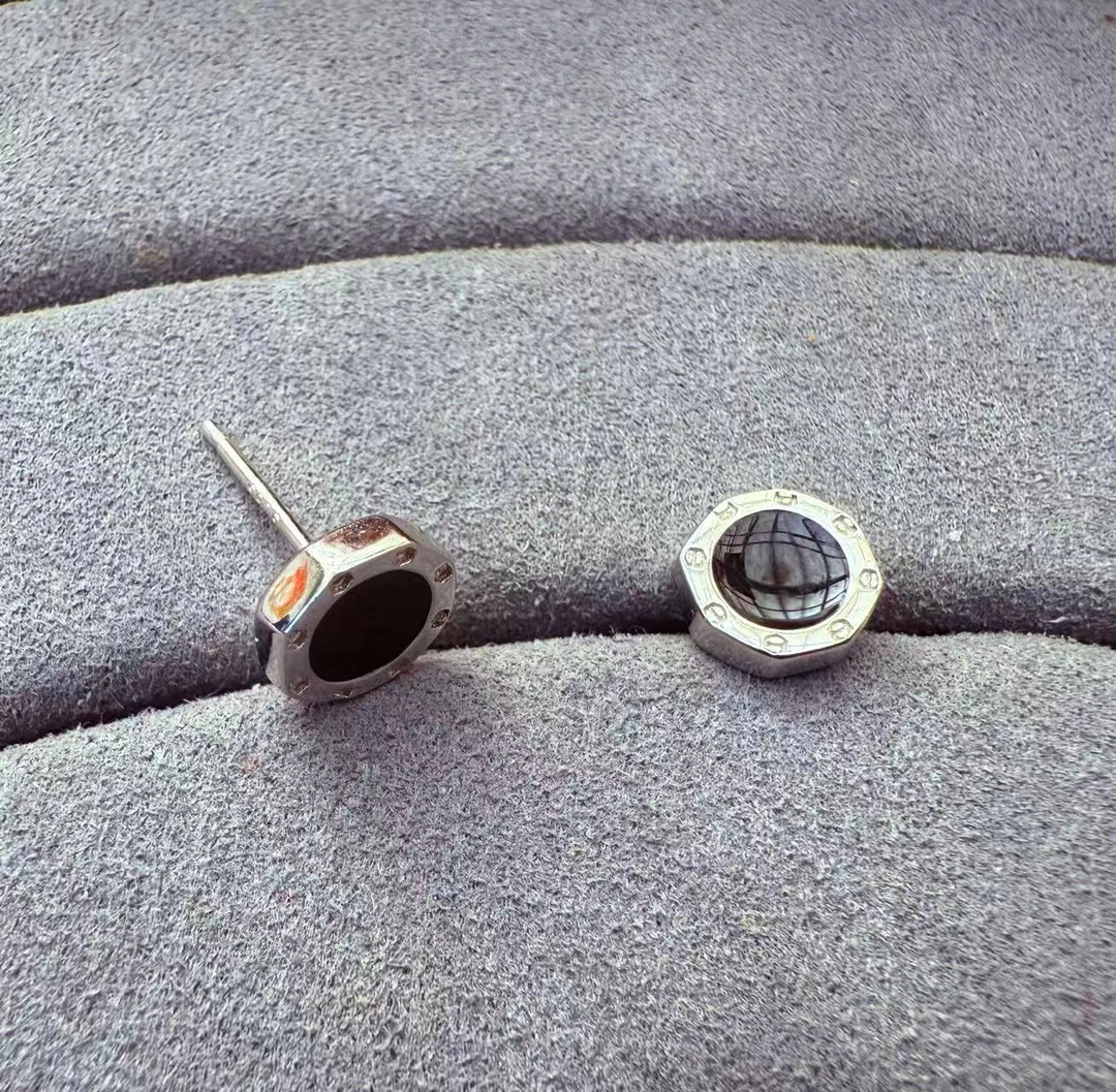 索南措姆设计款银针耳钉