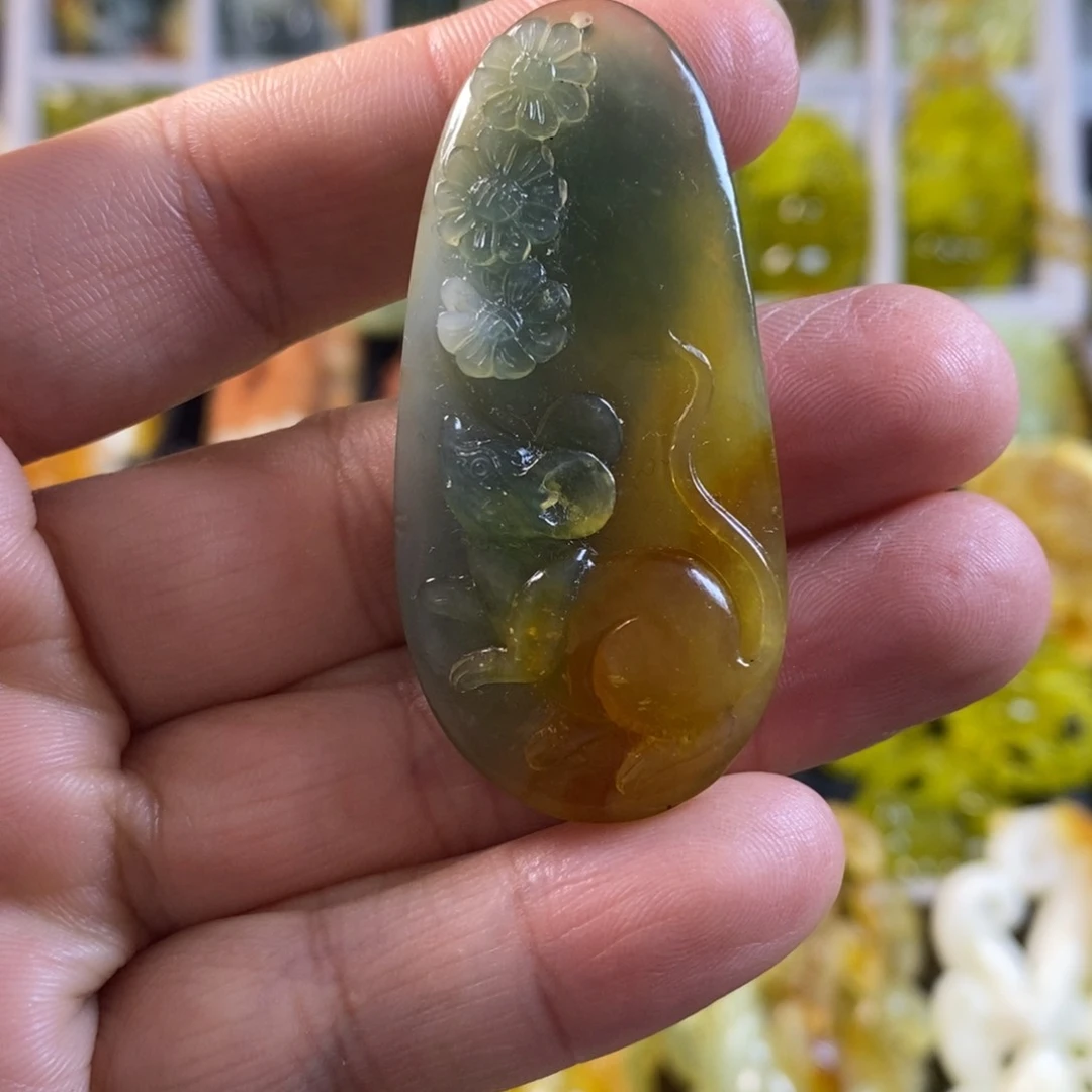 合金蛇纹石玉颈饰