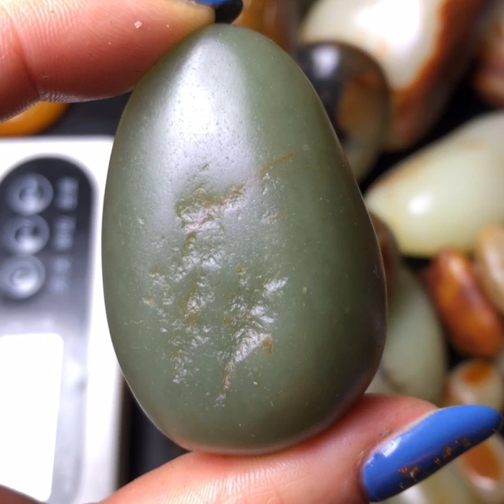 和田玉未镶嵌珠宝奇石