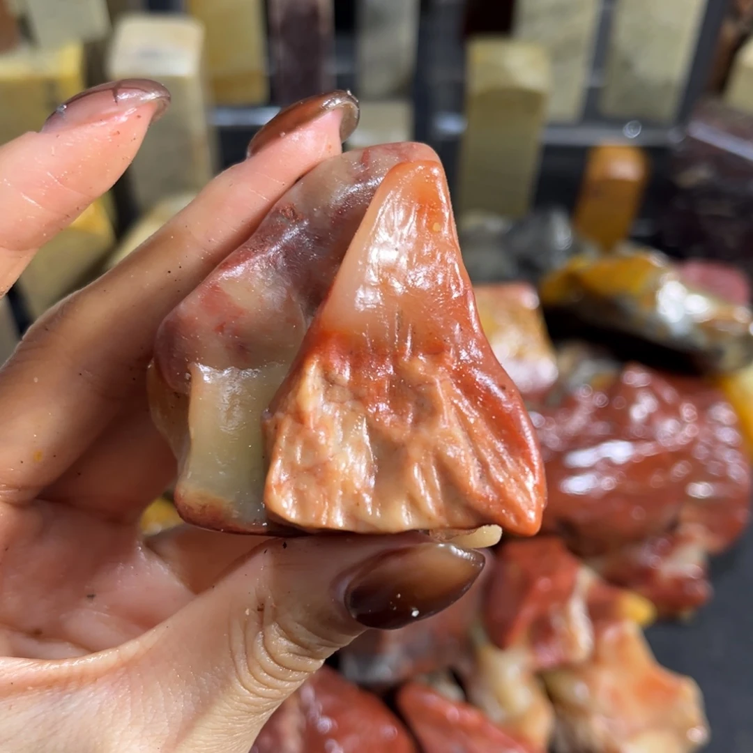 流***雨大叶紫檀（黑酸枝木类）寿山石