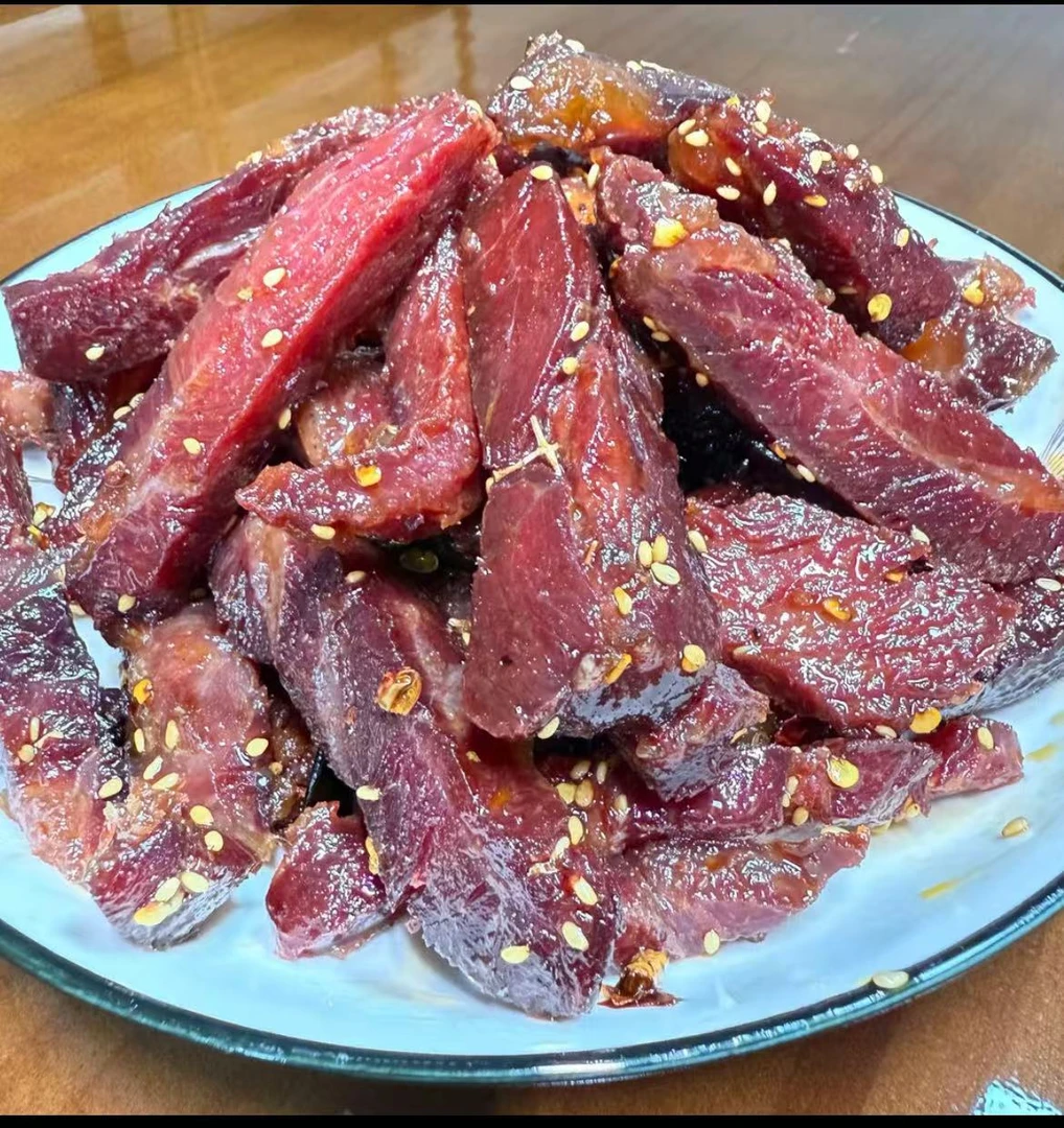 香辣牛肉条开袋即食
