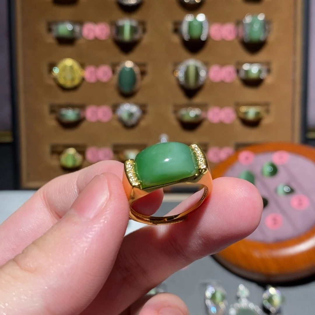 和田玉未镶嵌戒指