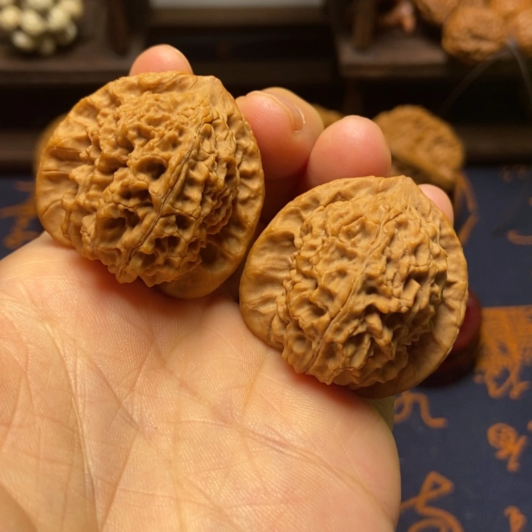 文玩核桃把件全品麻团尺寸36