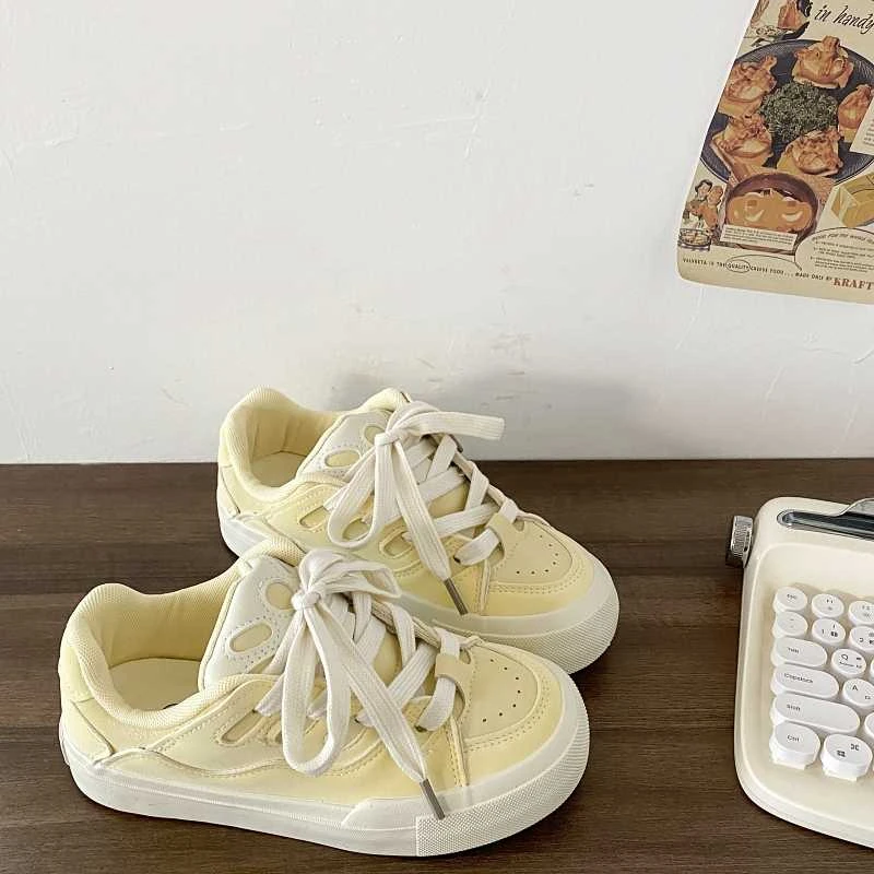 黄色厚底板鞋女款2025新款夏季小众chic面包鞋运动休闲鞋子