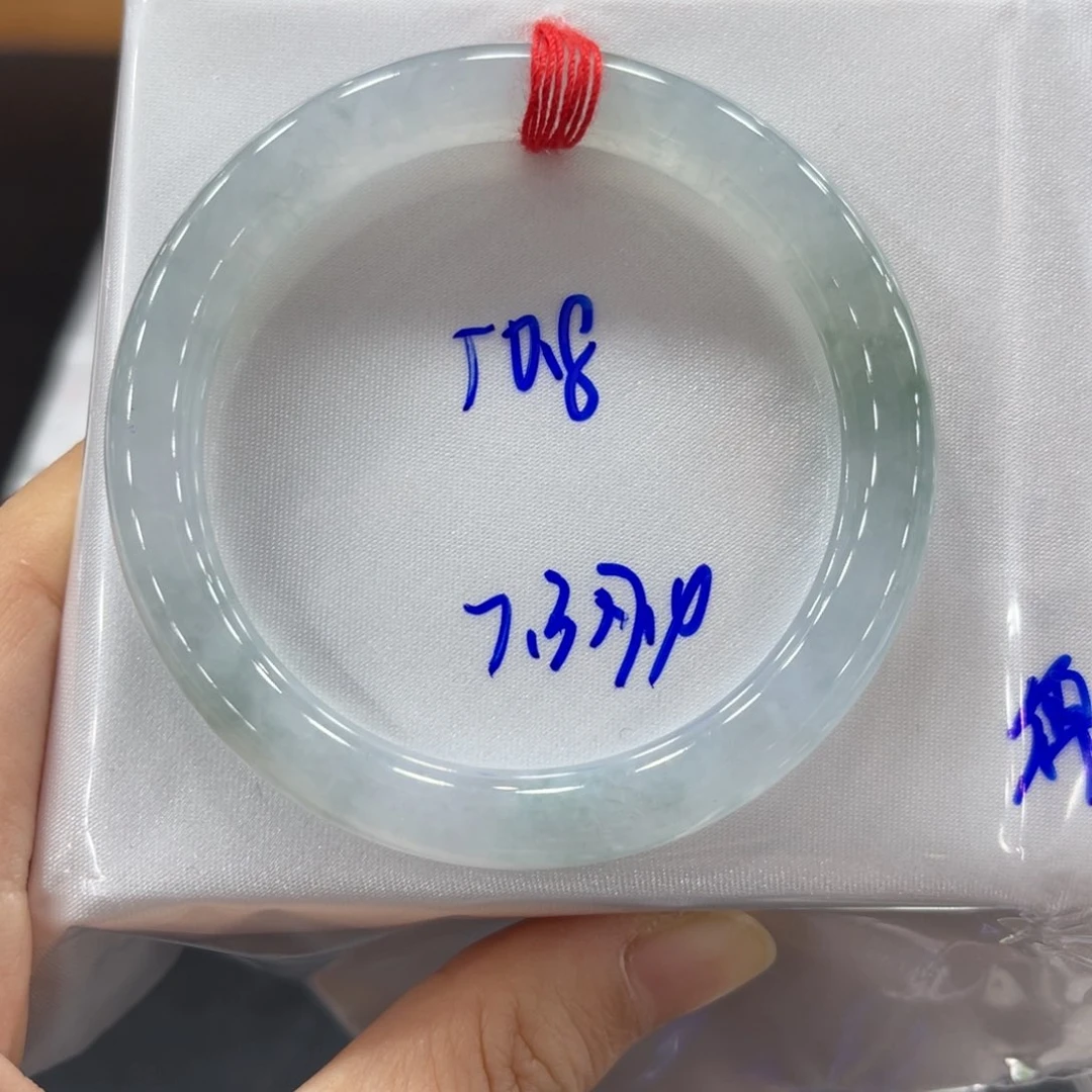 未镶嵌手镯翡翠翡翠