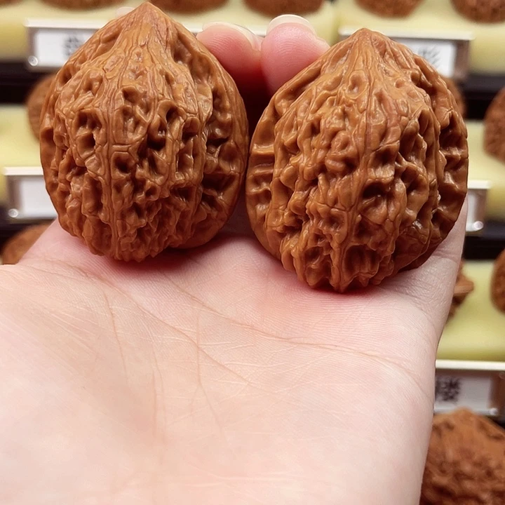 我***说文玩核桃吊坠鸡心40尺6093