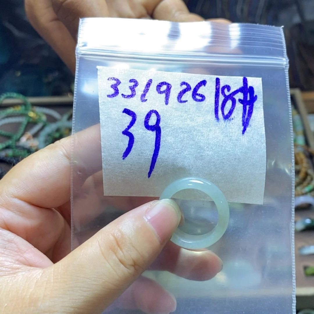 未镶嵌定制翡翠白***?