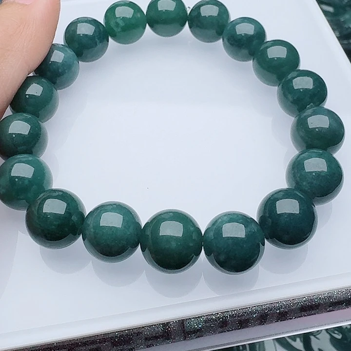 颈饰未镶嵌翡翠多样性发其一