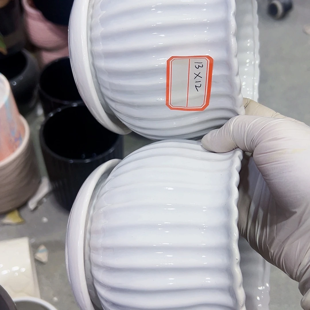 有孔，外贸尾单陶瓷花盆凑单10米包邮