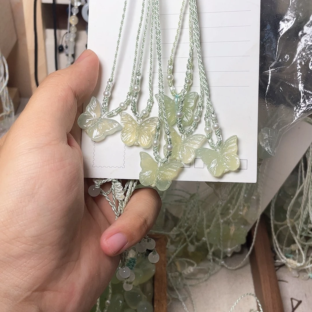 蛇纹石玉合金颈饰