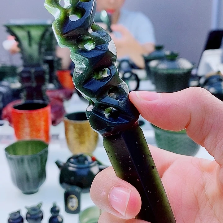 和田玉（青玉）未镶嵌把件
