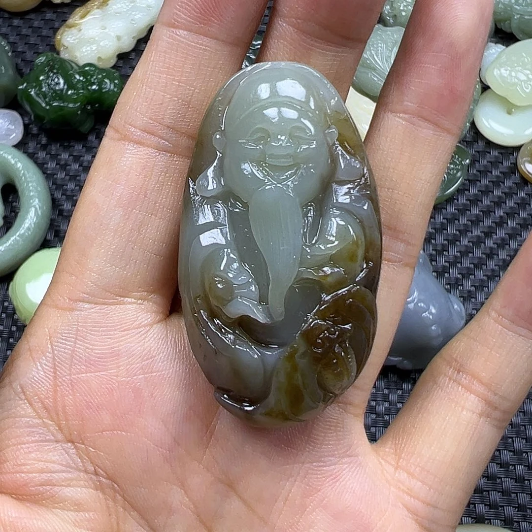 颈饰未镶嵌和田玉微瑕