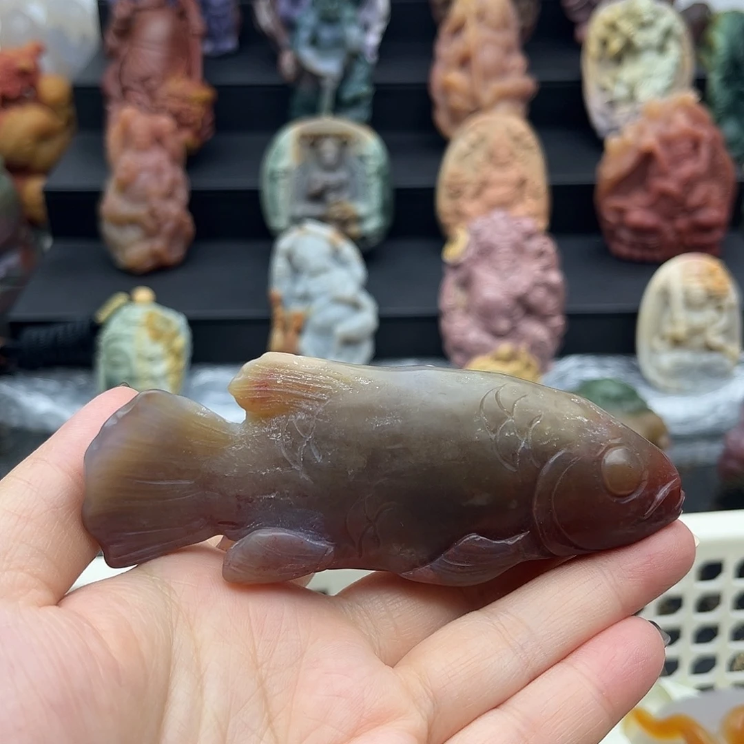石英质玉未镶嵌颈饰