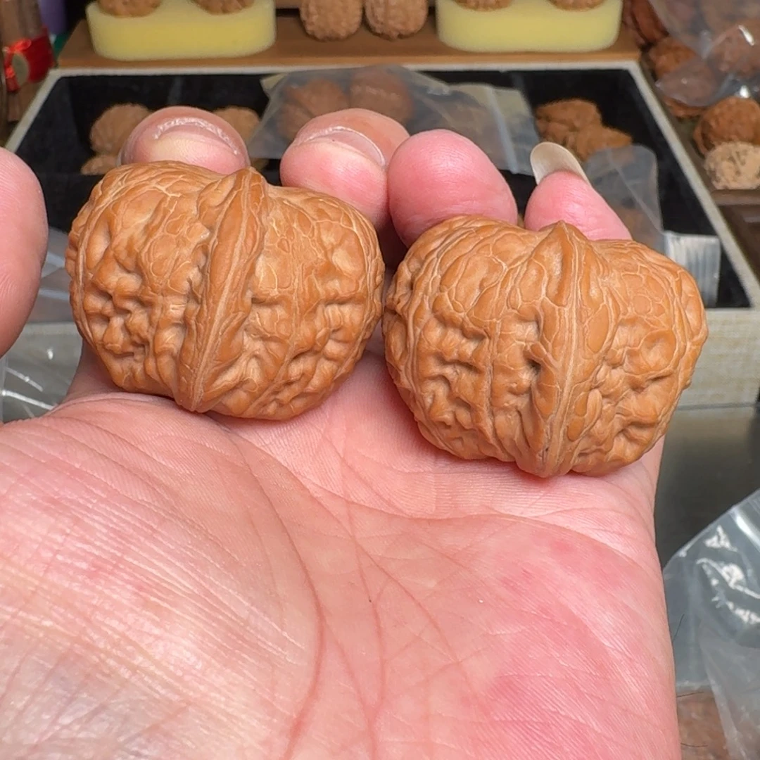 文玩核桃吊坠平谷元宝 尺寸43