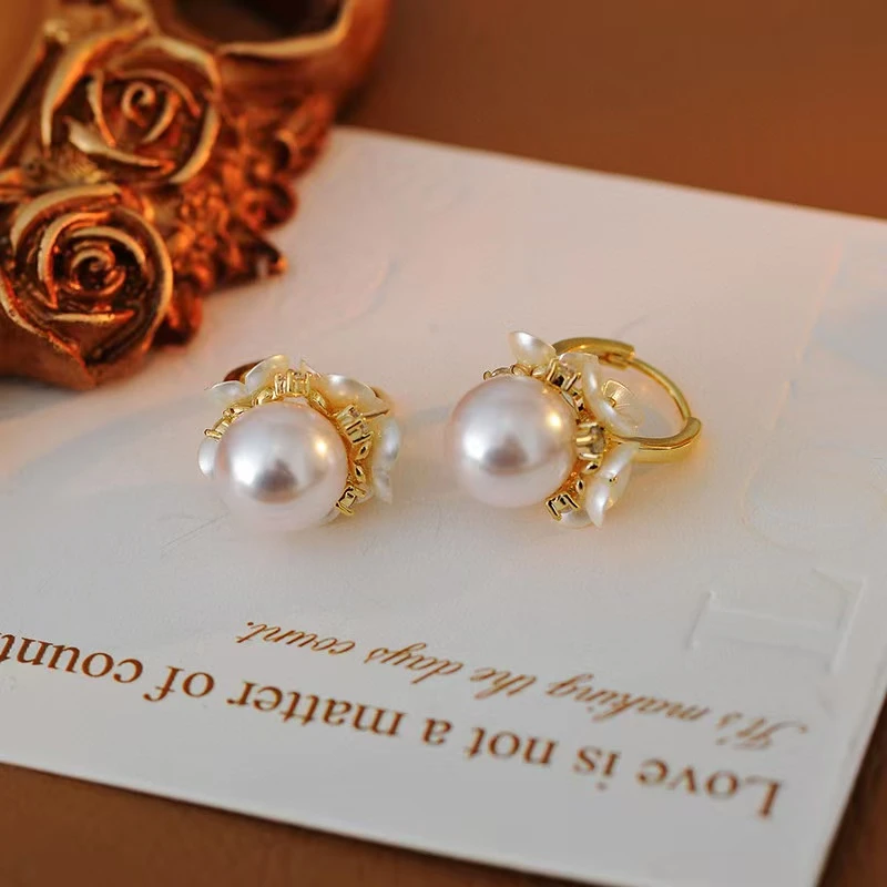 铜合金合成锆石耳饰 d252---小众设计超仙花朵珠珠耳扣百搭优雅